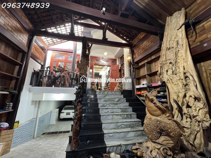 NHÀ MẶT TIỀN ĐƯỜNG DĨ AN, 5 TẦNG, NGANG 7M, 201M2 LÔ GÓC, 17 TỶ